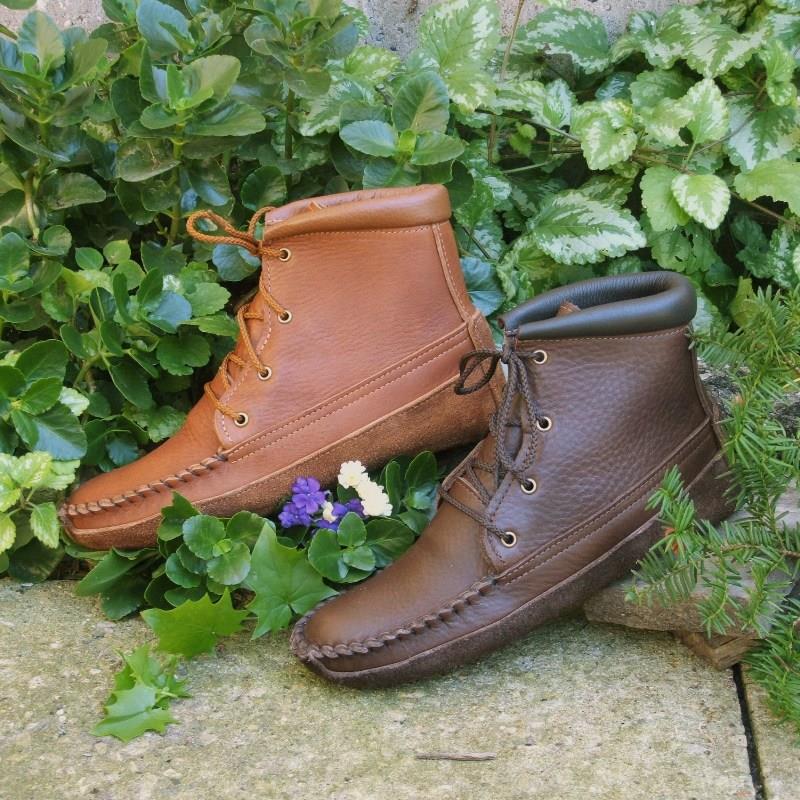 Canoe Sole Walking Boots in Light and Dark Brown